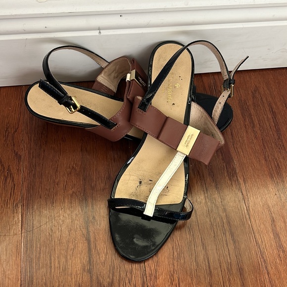 Kate Spade Tri color patent leather strappy sandal with bow size 9 - Picture 8 of 8